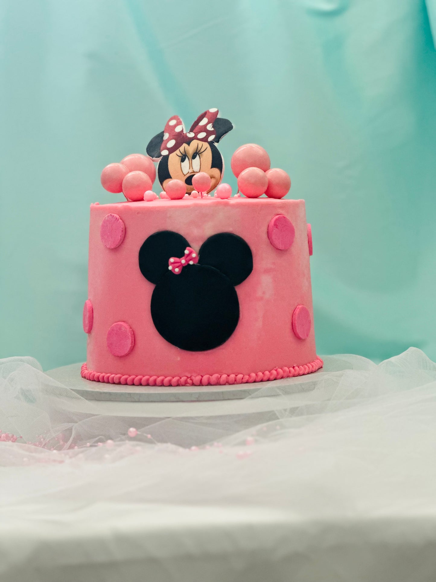 Minnie mouse inspired cake